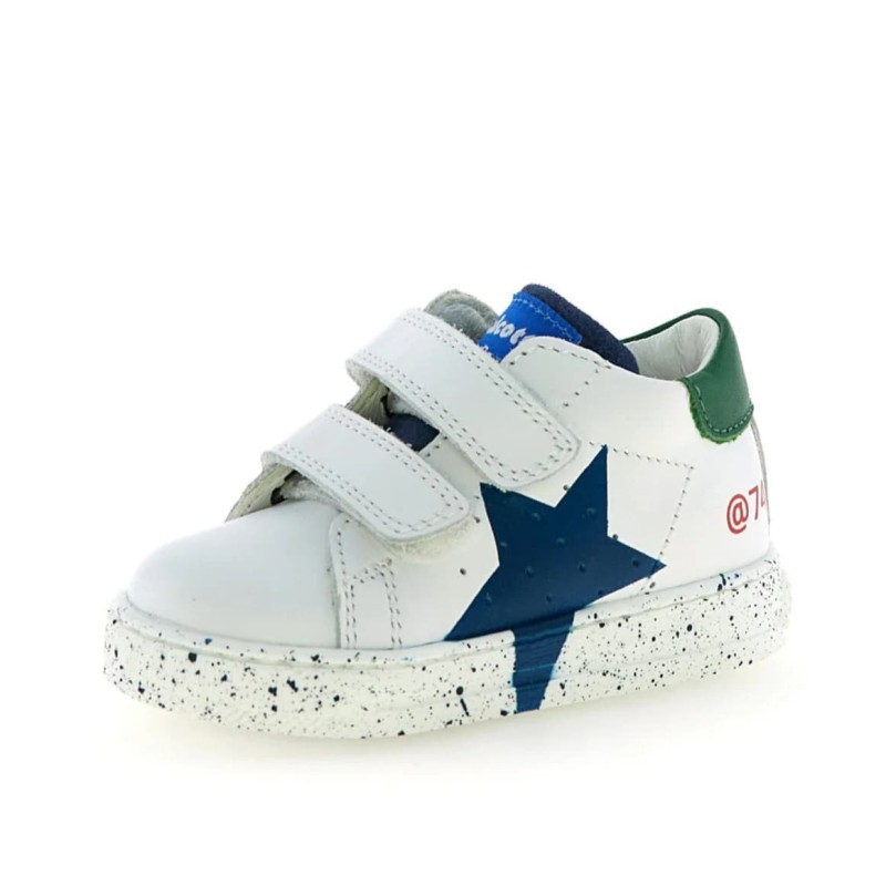 Λευκ΄΄ο Δερμάτινο Αθλητικό Με Αστέρι Falcotto Λευκ΄΄ο Δερμάτινο Αθλητικό Με Αστέρι Falcotto