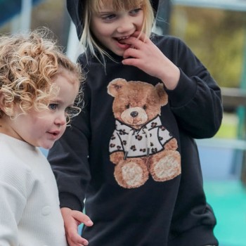 Mayoral – Μαύρο Παιδικό Μπλουζοφόρεμα με Κουκούλα και Αρκουδάκι Mayoral – Μαύρο Παιδικό Μπλουζοφόρεμα με Κουκούλα και Αρκουδάκι