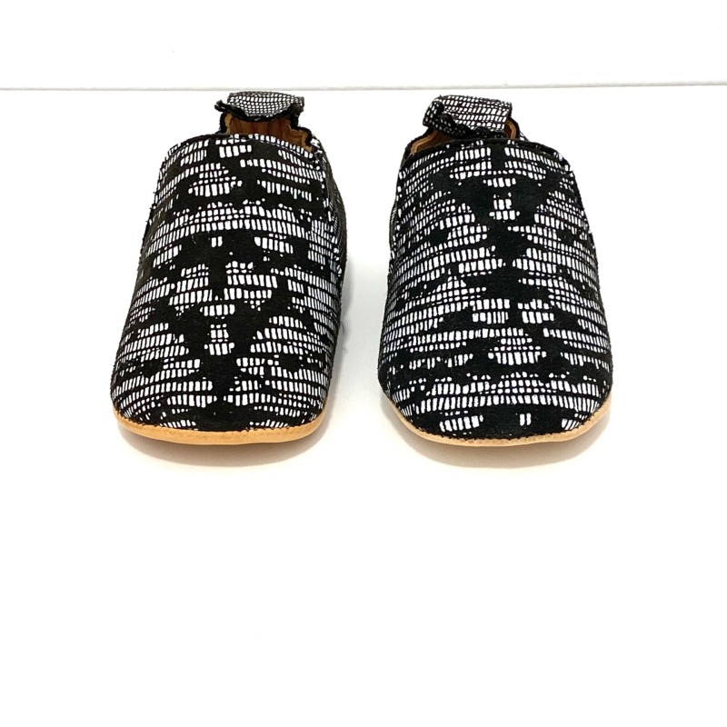 Easy Peasy Baby Brown Cuddle Shoes with White Stripes