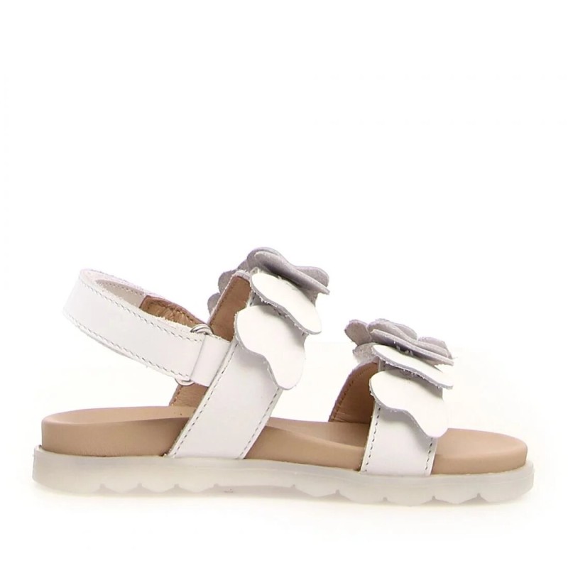 Naturino White Leather Sandals with Flowers Naturino White Leather Sandals with Flowers