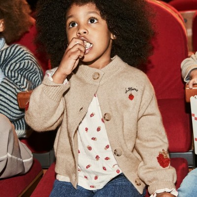 Mayoral Παιδική Κοριτσίστικη Μπεζ Πλεκτή Ζακέτα με Φράουλες Mayoral Παιδική Κοριτσίστικη Μπεζ Πλεκτή Ζακέτα με Φράουλες